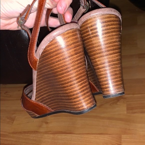 Ugg Isadora brown wedge sandals - Picture 7 of 10